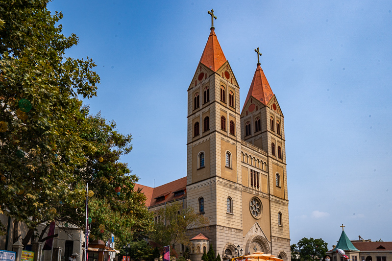 成都旅游內地導游推薦(成都私人導游怎么找)